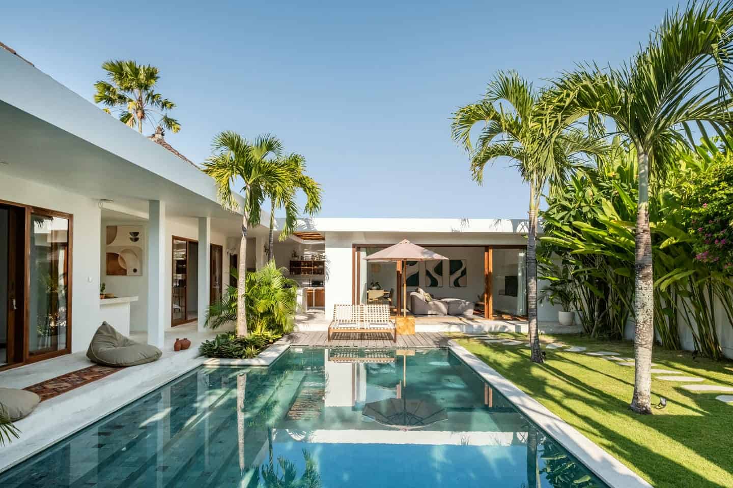 READY NOW 3 BEDROOM VILLA FOR SALE LEASEHOLD IN CANGGU BE-2177 